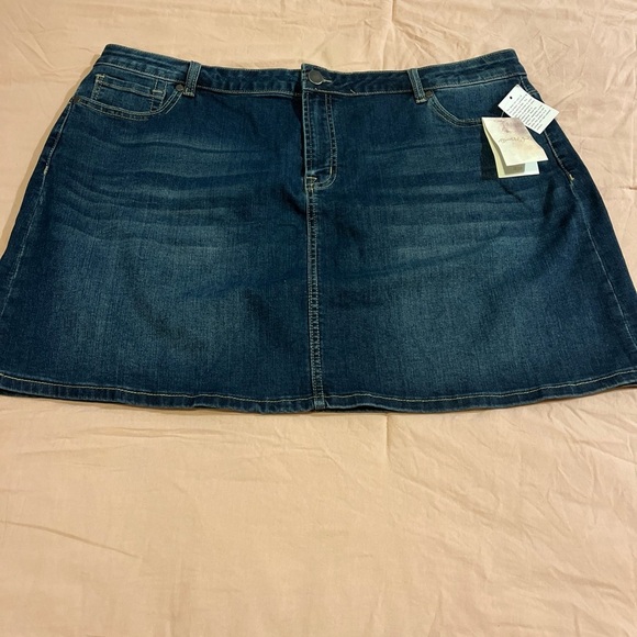 A Beautiful Soul Short Denim Boho Stonewashed Costal Cowgirl Skirt Sz 18/20 NWT - Picture 2 of 11